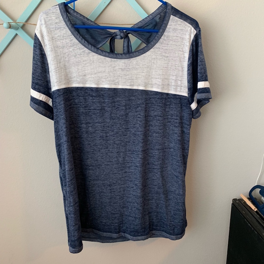 Cute loose shirt! New with tags never been worn